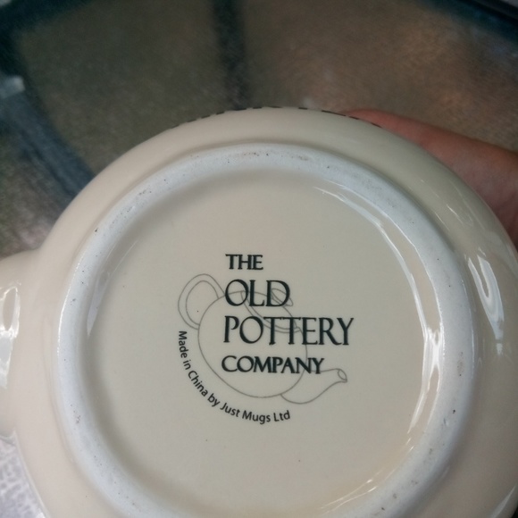 KY. ESTATE! KEEP CALM & DRINK TEA TEAPOT - Picture 3 of 7